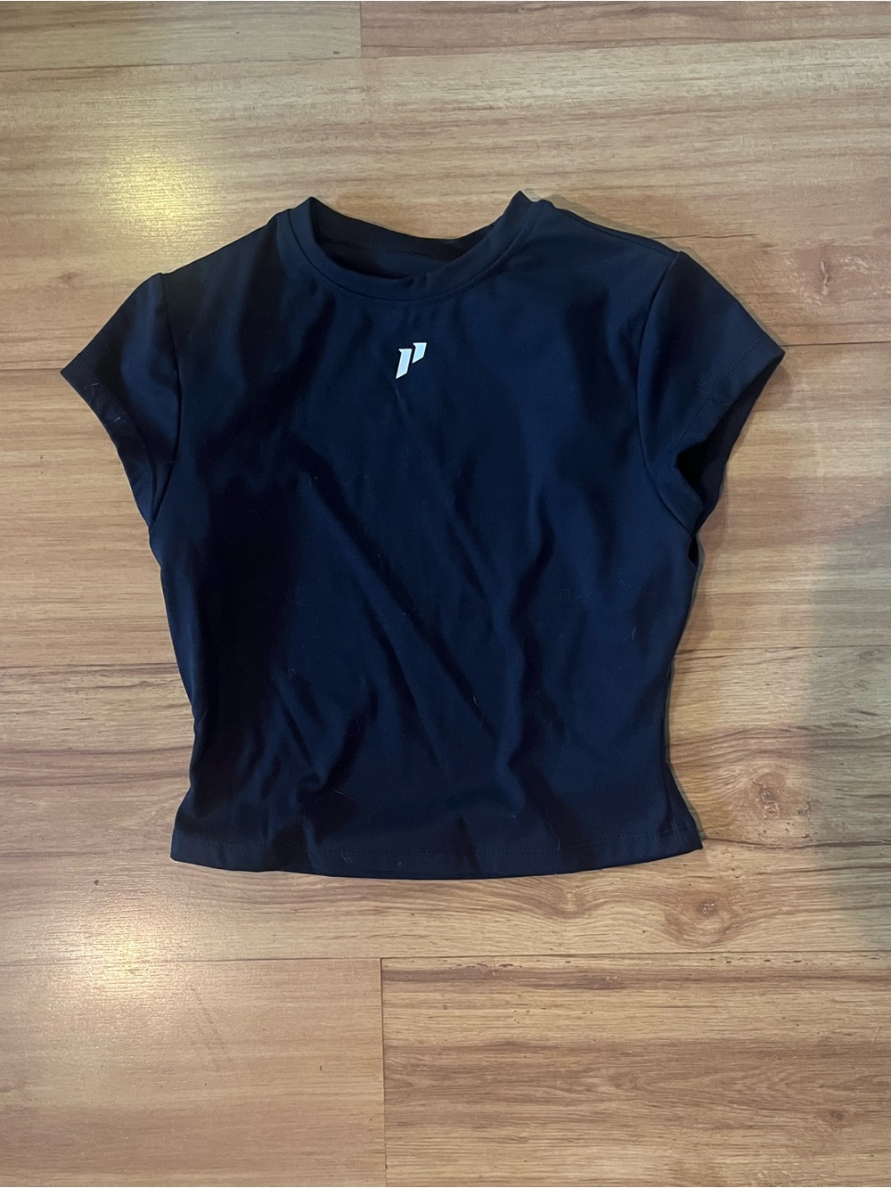 1st Phorm performance Black Women's Crewneck Crop Tee